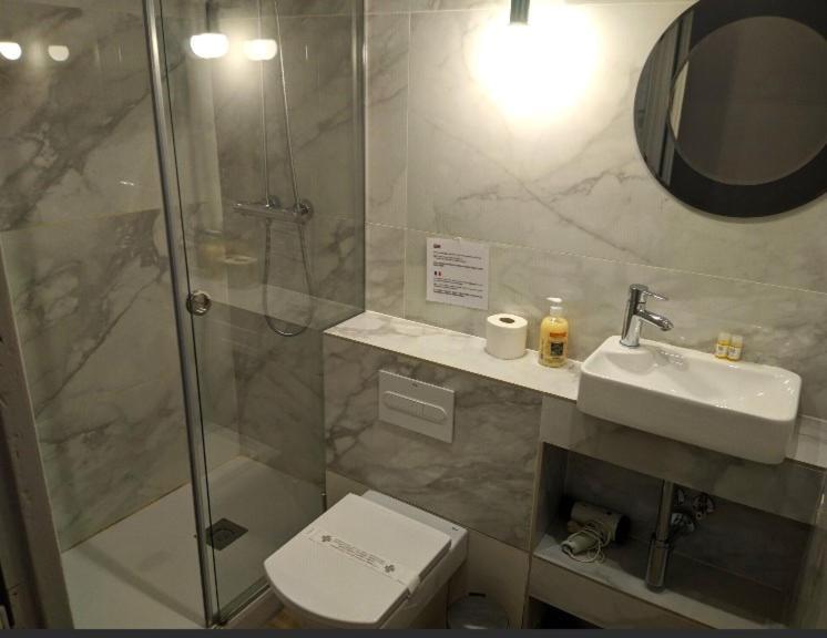Aparteasy - Family Sant Antoni Apt. Barcelona Exterior foto
